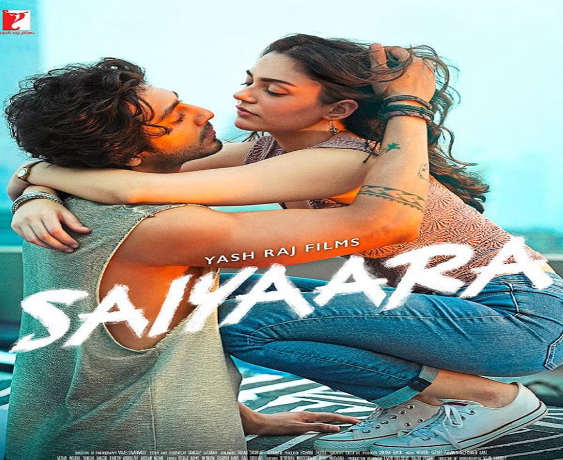 Saiyaara Movie Review: Mohit Suri and his Forbidden Romance Drowns in a Sea of Cliches despite the Best of Efforts by Ahaan Panday
